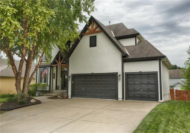Photo 1 of Sale Pending at 2297 W Cothrell St, Olathe, KS 66061 | MLS# 2633468 | Listing updated on 2026-09-19