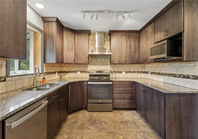 Photo 4 of Single family home for sale at 18591 Cantrell Rd, Linwood, KS 66052 | MLS# 2633469 | Listing updated on 2026-10-01