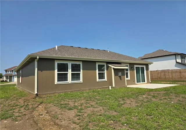 Photo 3 of Single family home for sale at 1602 Bluestem Dr, Ottawa, KS 66067 | MLS# 2633472 | Listing updated on 2026-08-19