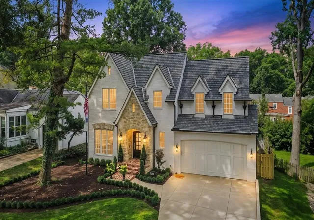 2nd image of 6748 Fontana St, Prairie Village, KS 66208 | MLS# 2633477