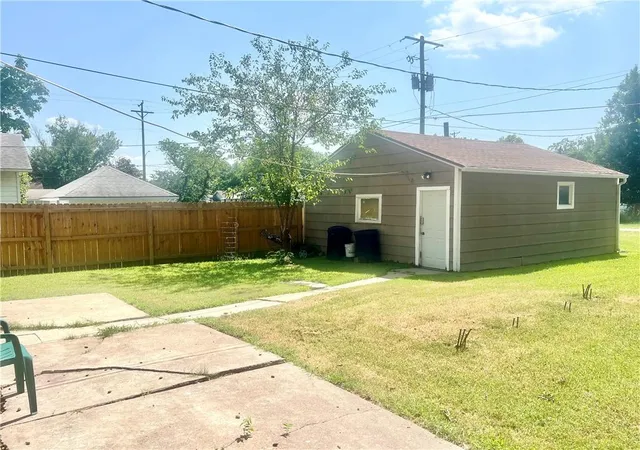 31st image of 1309 Irving St, Independence, KS 67301 | MLS# 2633479