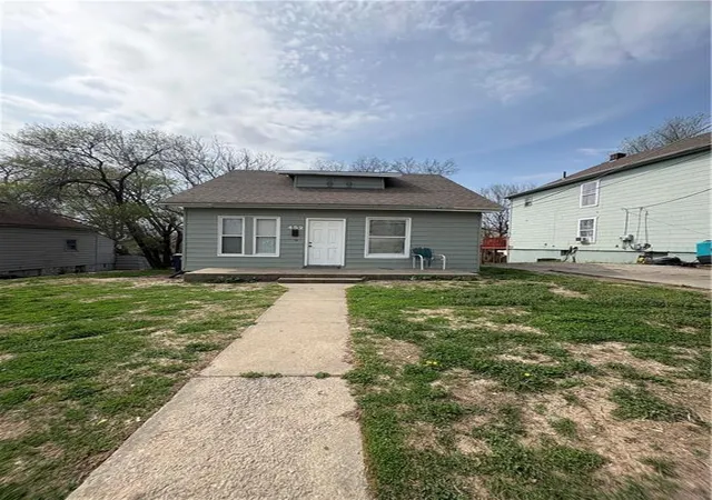 Photo 2 of Single family home for sale at 452 Donnelly Ave, Kansas City, MO 64125 | MLS# 2633484 | Listing updated on 2026-09-02
