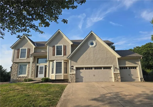 Photo 1 of Sale Pending at 22306 W 51st Terrace, Shawnee, KS 66226 | MLS# 2633493 | Listing updated on 2026-08-17