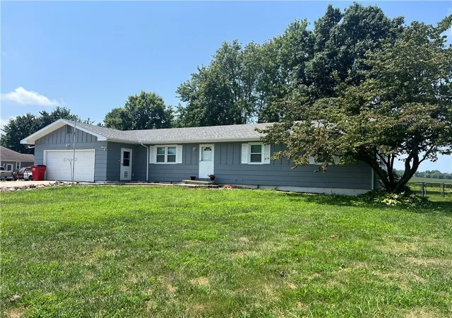 Photo 1 of Single family home for sale at 1482 S Business Hwy 13, Lexington, MO 64067 | MLS# 2633510 | Listing updated on 2026-08-28