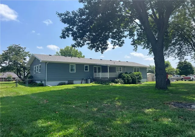 Photo 3 of Single family home for sale at 1482 S Business Hwy 13, Lexington, MO 64067 | MLS# 2633510 | Listing updated on 2026-08-28