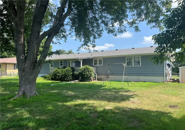 Photo 4 of Single family home for sale at 1482 S Business Hwy 13, Lexington, MO 64067 | MLS# 2633510 | Listing updated on 2026-08-28