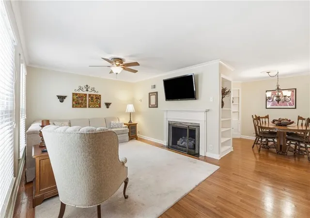 4th image of 4951 Norwood St, Westwood, KS 66205 | MLS# 2633520