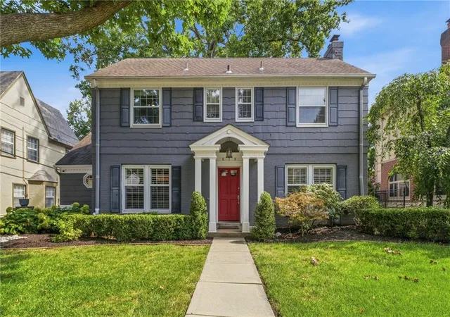 Photo 1 of Sale Pending at 619 W 69th Terrace, Kansas City, MO 64113 | MLS# 2633525 | Listing updated on 2026-08-16