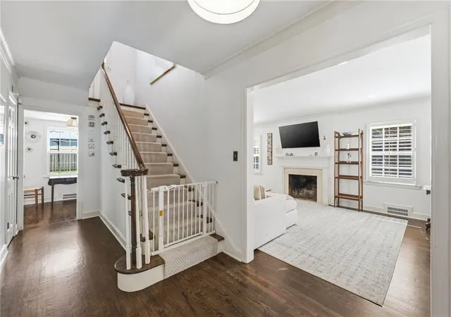 Photo 5 of Sale Pending at 619 W 69th Terrace, Kansas City, MO 64113 | MLS# 2633525 | Listing updated on 2026-08-16