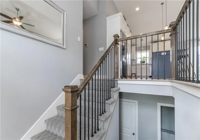 Photo 3 of Single family home for sale at 425 Spring Branch Dr, Raymore, MO 64083 | MLS# 2633535 | Listing updated on 2026-10-07