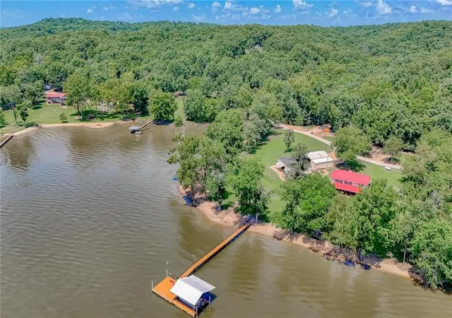 4th image of 33260 Golden Acres Rd, Lincoln, MO 65338 | MLS# 2633540
