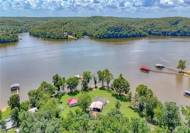 5th image of 33260 Golden Acres Rd, Lincoln, MO 65338 | MLS# 2633540
