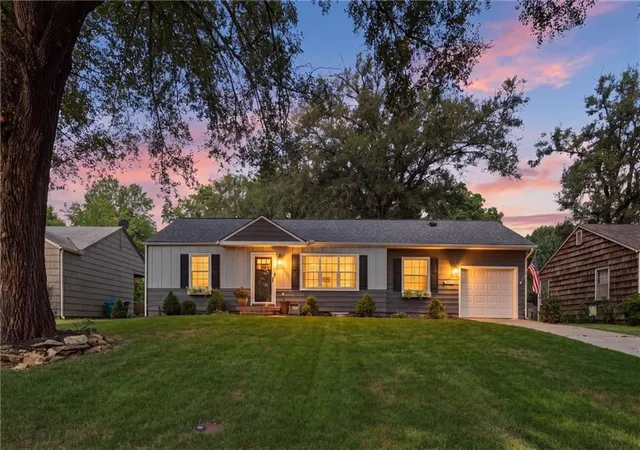 1st image of 5536 Cedar St, Roeland Park, KS 66205 | MLS# 2633545