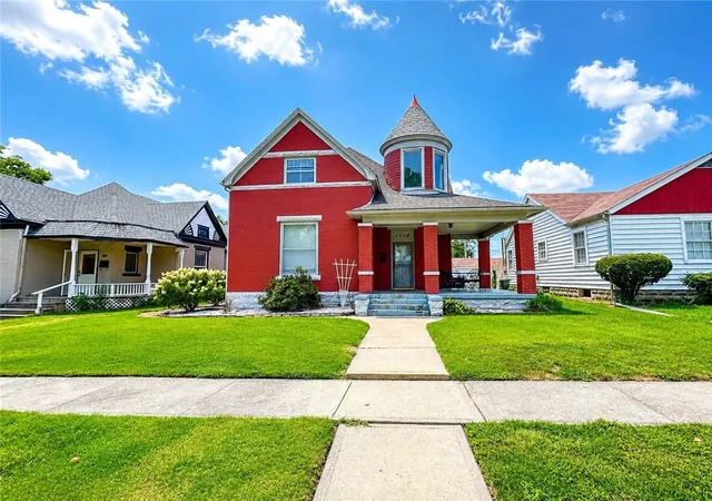 Photo 2 of Single family home for sale at 1604 S Moniteau Ave, Sedalia, MO 65301 | MLS# 2633549 | Listing updated on 2026-09-02