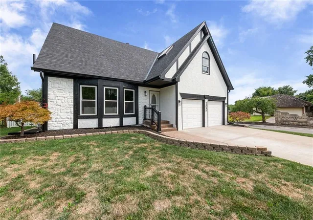 Photo 3 of Sale Pending at 205 Johnston Pkwy, Raymore, MO 64083 | MLS# 2633558 | Listing updated on 2026-08-25