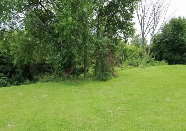 3rd image of 2509 Jones Ranch Pkwy, Harrisonville, MO 64701 | MLS# 2633561