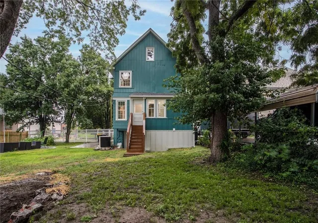 Photo 5 of Single family home for sale at 3201 Mcgee St, Kansas City, MO 64111 | MLS# 2633595 | Listing updated on 2026-08-25