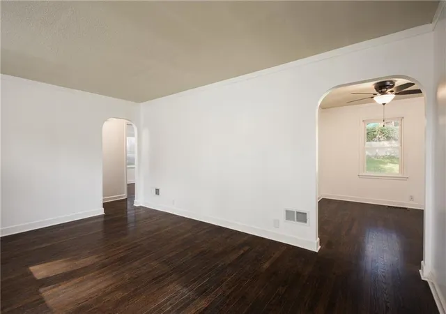 Photo 1 of Single family home for sale at 514 S Ralston Ave, Sugar Creek, MO 64054 | MLS# 2633596 | Listing updated on 2026-10-09