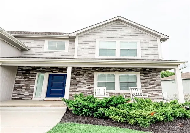2nd image of 4716 Redwood St, Leavenworth, KS 66048 | MLS# 2633601