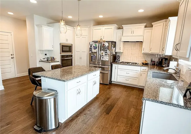Photo 4 of Sale Pending at 4716 Redwood St, Leavenworth, KS 66048 | MLS# 2633601 | Listing updated on 2026-09-05
