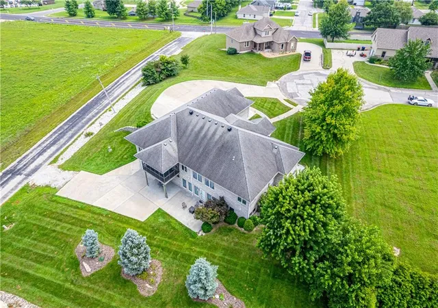 41st image of 1113 Saxony Ct, Warrensburg, MO 64093 | MLS# 2633609