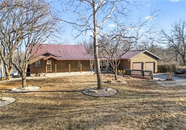 2nd image of 22500 Lakeview Point, Vassar, KS 66543 | MLS# 2633610