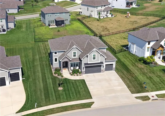 Photo 2 of Single family home for sale at 11414 Bluestem Dr, Kearney, MO 64060 | MLS# 2633612 | Listing updated on 2026-07-28