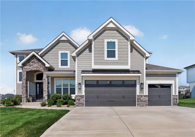 Photo 60 of Single family home for sale at 11414 Bluestem Dr, Kearney, MO 64060 | MLS# 2633612 | Listing updated on 2026-07-28