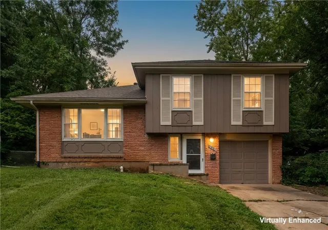 Photo 1 of Sale Pending at 5901 Fairlane Dr, Kansas City, MO 64134 | MLS# 2633613 | Listing updated on 2026-08-19