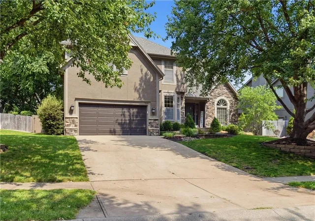 2nd image of 9104 W 131st Ter, Overland Park, KS 66213 | MLS# 2633614