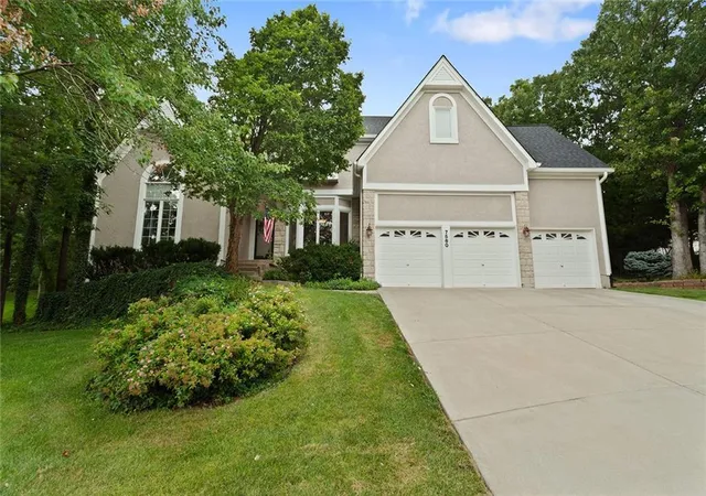 1st image of 7560 Eicher Dr, Shawnee, KS 66217 | MLS# 2633624