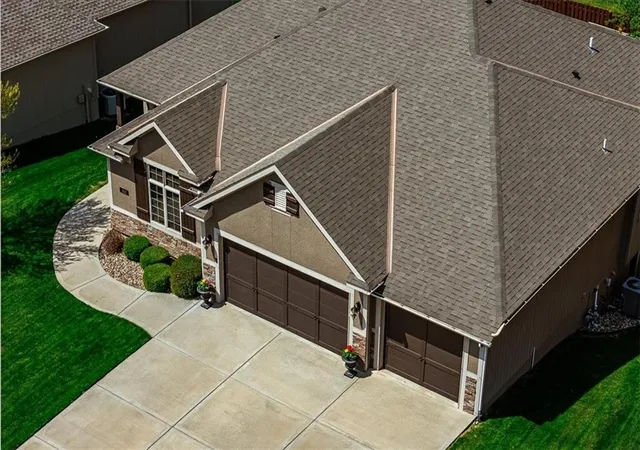Photo 4 of Single family home for sale at 3112 NE 91st Place, Kansas City, MO 64156 | MLS# 2633625 | Listing updated on 2026-09-02