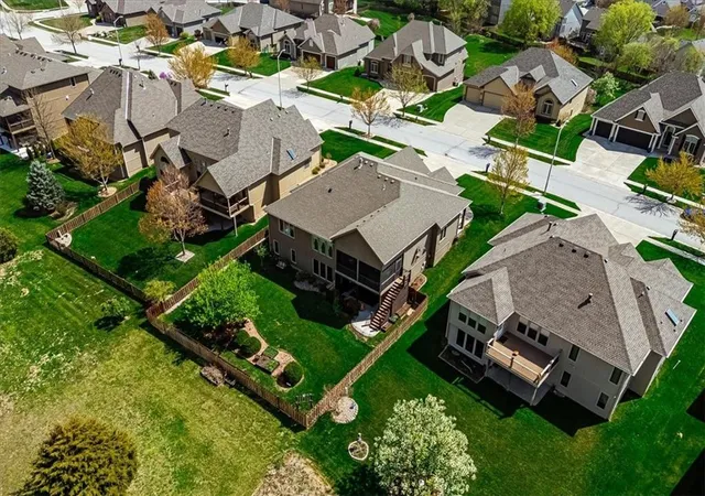 Photo 5 of Single family home for sale at 3112 NE 91st Place, Kansas City, MO 64156 | MLS# 2633625 | Listing updated on 2026-09-02