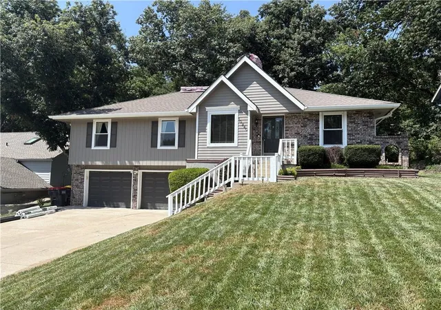1st image of 10240 Nw 57Th Ter, Kansas City, MO 64152 | MLS# 2633626