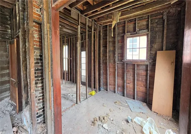 3rd image of 1014 Santa Fe St, Atchison, KS 66002 | MLS# 2633628
