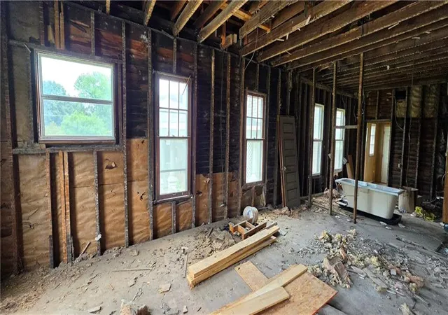 4th image of 1014 Santa Fe St, Atchison, KS 66002 | MLS# 2633628