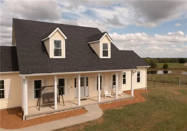 Photo 1 of Sale Pending at 1001 Sw State Route O, Osborn, MO 64474 | MLS# 2633632 | Listing updated on 2026-09-03