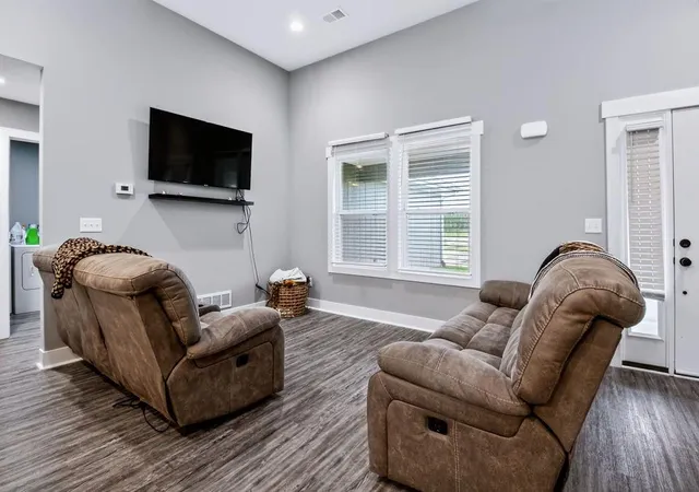 5th image of 319 W Pacific St, Kingsville, MO 64061 | MLS# 2633637