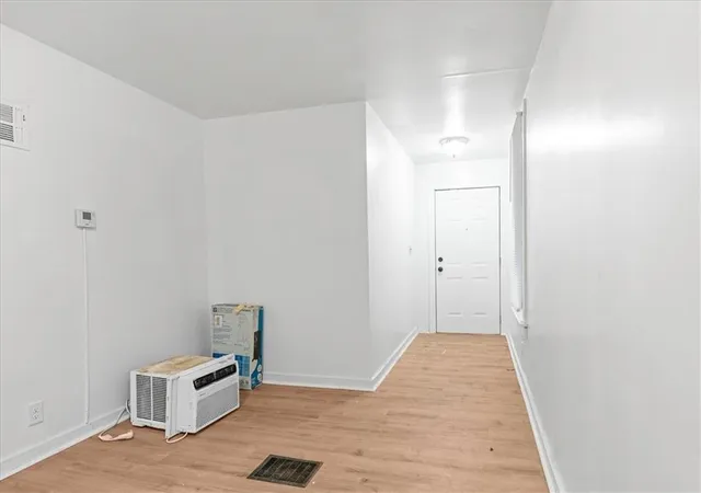 Listing Photo 3 - Condo for sale in building located at 115 Saratoga Ave, Excelsior Springs, MO 64024