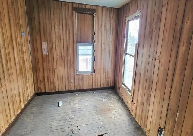 Photo 3 of Single family home for sale at 519 W Elm St, Chanute, KS 66720 | MLS# 2633658 | Listing updated on 2026-07-28