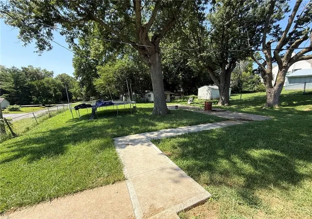 15th image of 106 E Missouri St, Oregon, MO 64473 | MLS# 2633668