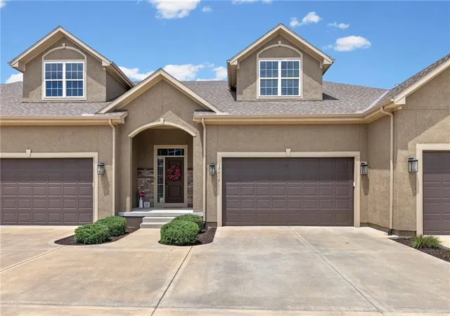 1st image of 17418 S Raintree Dr, Olathe, KS 66062 | MLS# 2633678