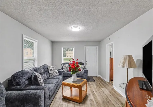 Photo 4 of Single family home for sale at 307 W Walter Ln, Saint Joseph, MO 64504 | MLS# 2633696 | Listing updated on 2026-08-13