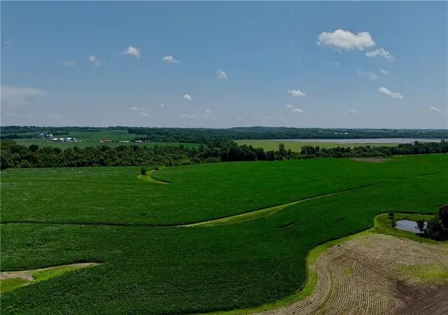 2nd image of Se 72nd Rd, Agency, MO 64401 | MLS# 2633702
