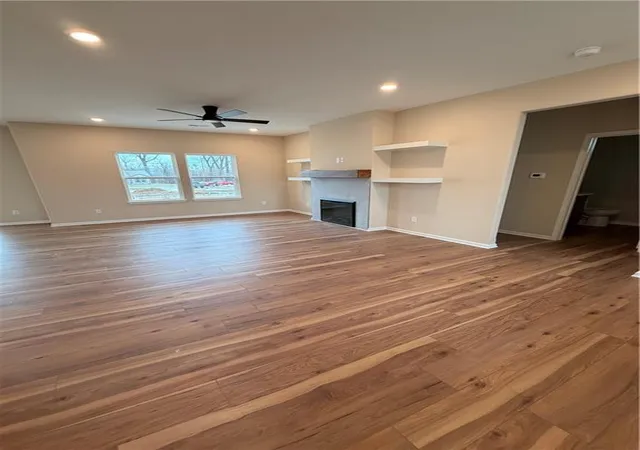 Photo 2 of Sale Pending at 1309 Ne White Oaks Ln, Oak Grove, MO 64075 | MLS# 2633707 | Listing updated on 2026-09-03
