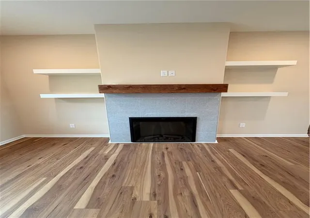 Photo 3 of Sale Pending at 1309 NE White Oaks Ln, Oak Grove, MO 64075 | MLS# 2633707 | Listing updated on 2026-09-03
