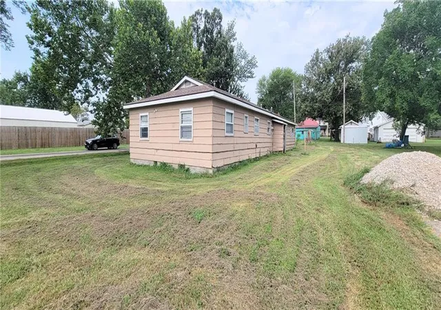 4th image of 140 E Church N/A, Moran, KS 66755 | MLS# 2633717