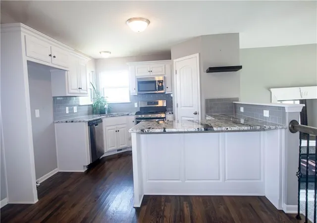 Photo 5 of Single family home for sale at 8908 NE 117th Terrace, Kansas City, MO 64157 | MLS# 2633722 | Listing updated on 2026-08-02