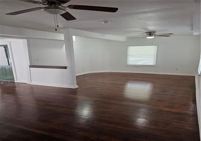 3rd image of 315 W 3rd Avenue, Garnett, KS 66032 | MLS# 2633724