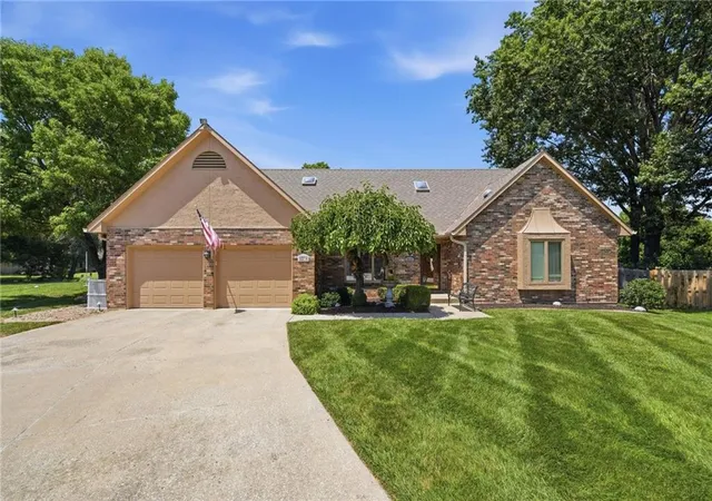 Photo 1 of Sale Pending at 9314 W 117th Street, Overland Park, KS 66210 | MLS# 2633730 | Listing updated on 2026-08-06